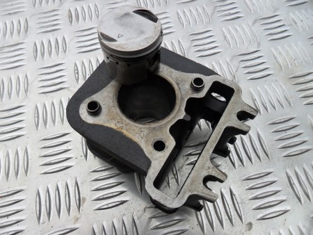 Piaggio Zipp henger szett 4-ütemű